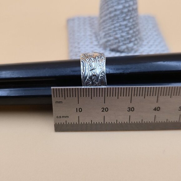 Size 9 Sterling Silver Single Unique Landscape Design Band Ring A5193 - Picture 8 of 9